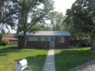 5590 Clear Creek Dr, Denver, CO 80212