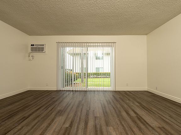 3rd image of 1245 Palomar Pl #86