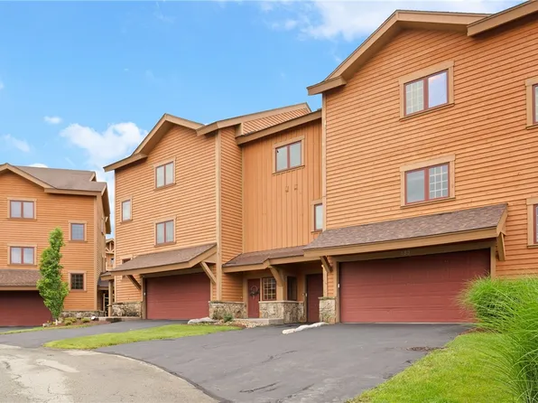 454 Southwind Cir, Champion, PA 15622