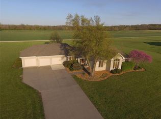 2315 Greenwood Dr, Ottawa, KS 66067