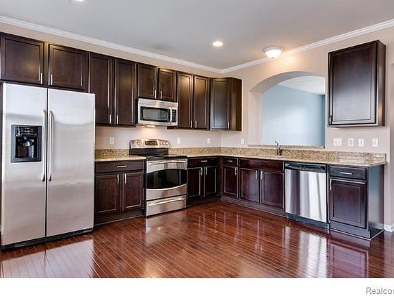 5th image of 28006 Middleton Dr #1