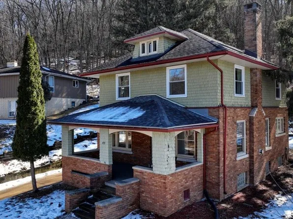 499 E 2nd St, Richland Center, WI 53581