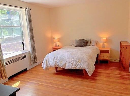 5th image of 94 Marion St APT 1