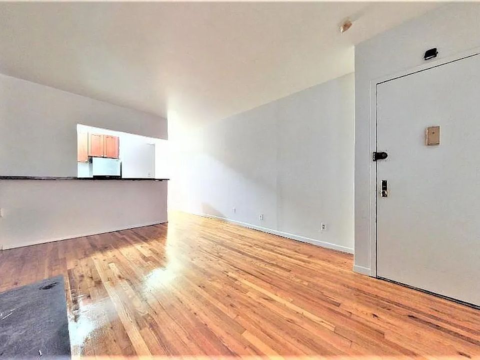 2nd image of 247 W 26th St #2E