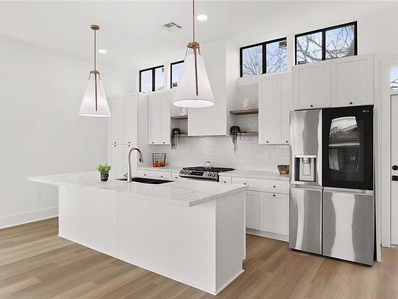 4th image of 2618 Peace Ct