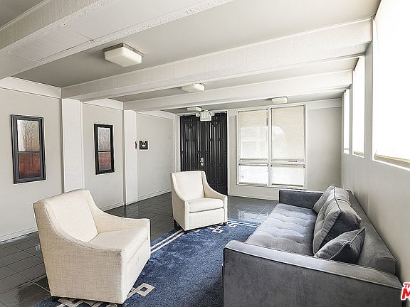 5th image of 1833 Fairburn Ave APT 303