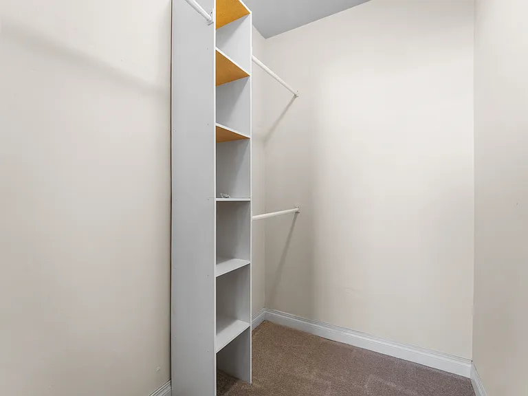 1541 Ouellette Ave — Photo 22