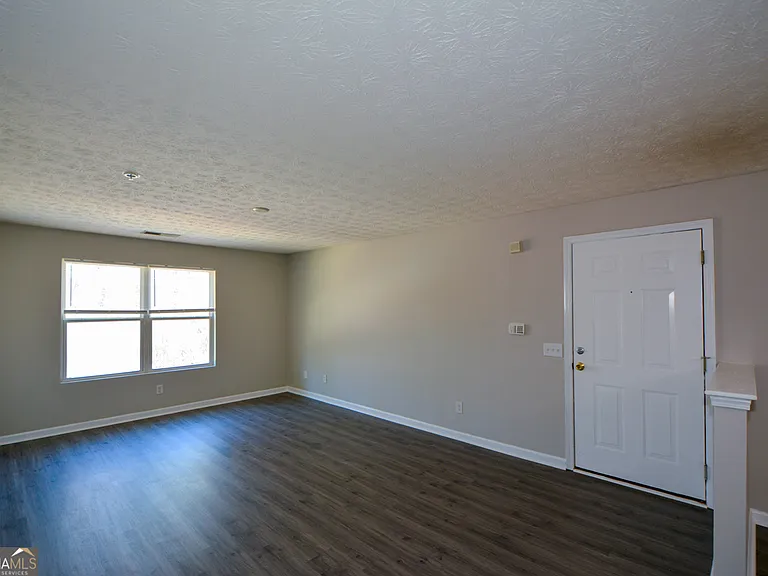 7302 Fairington Village Dr — Photo 9