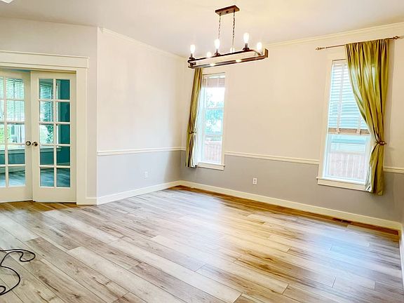 4th image of 21425 SE 1st Pl