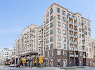 2486 Old Bronte Rd #306, Oakville, ON L6M0Y4
