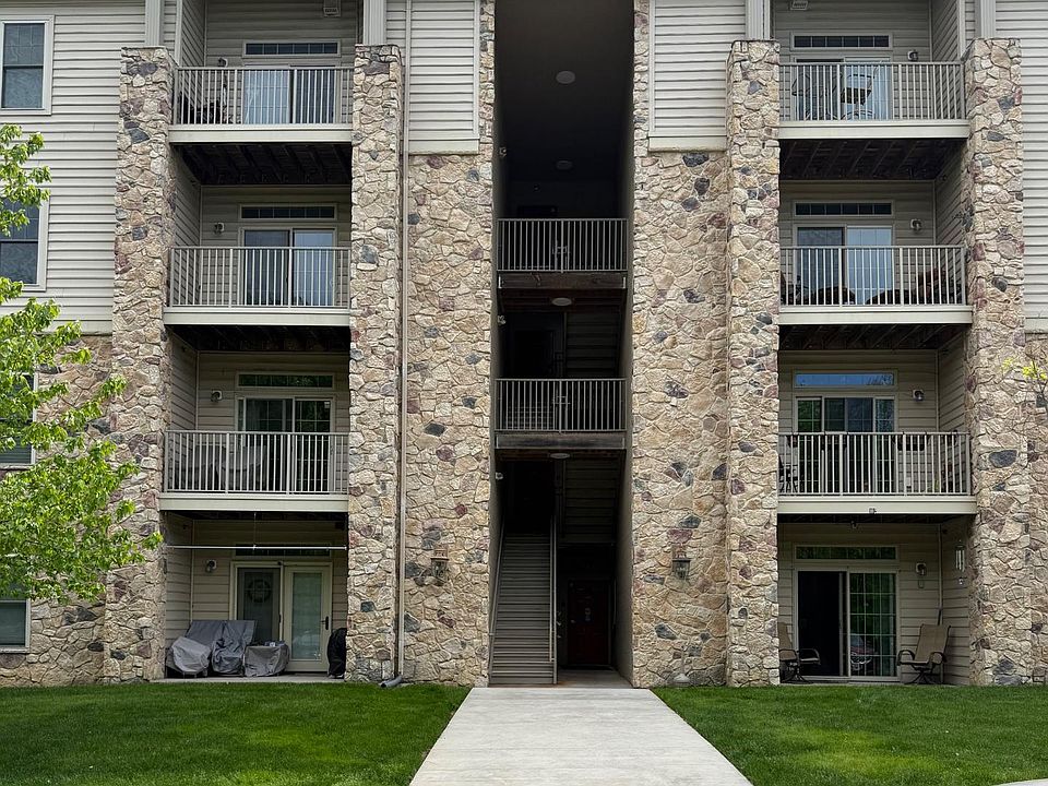 1st image of 1000 Fountainview Cir #1301