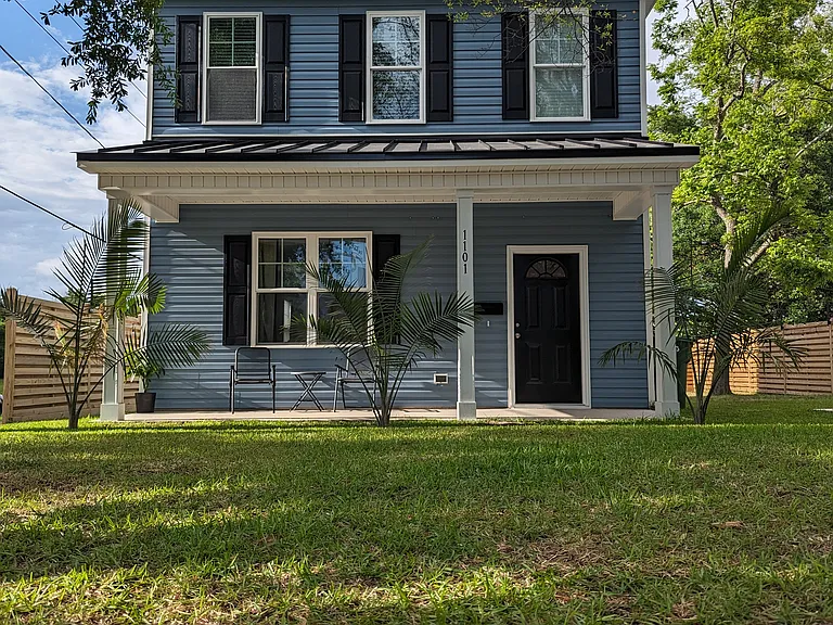 1101 Fanning St — Photo 1