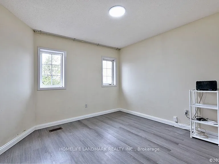 149 Shepton Way — Photo 10