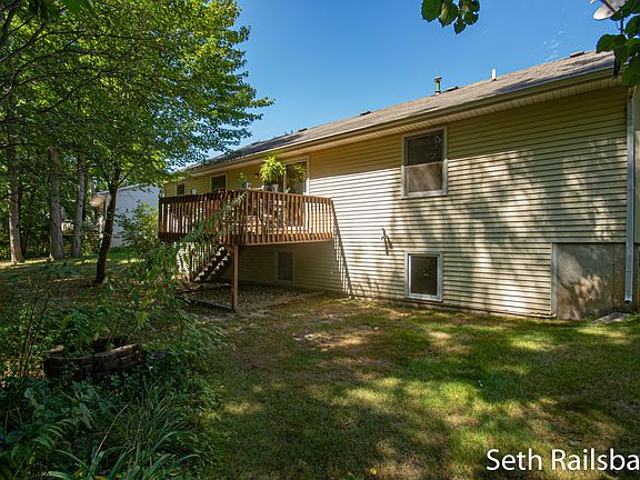 5th image of 340 Yorkwoods Dr NW