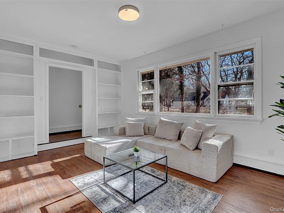 5th image of 57 Middle Island Avenue