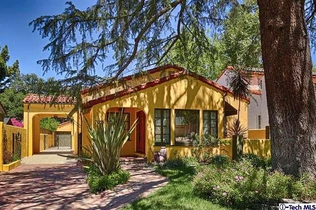 1st image of 2605 E Glenoaks Blvd
