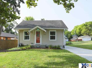 5335 Stockwell St, Lincoln, NE 68506