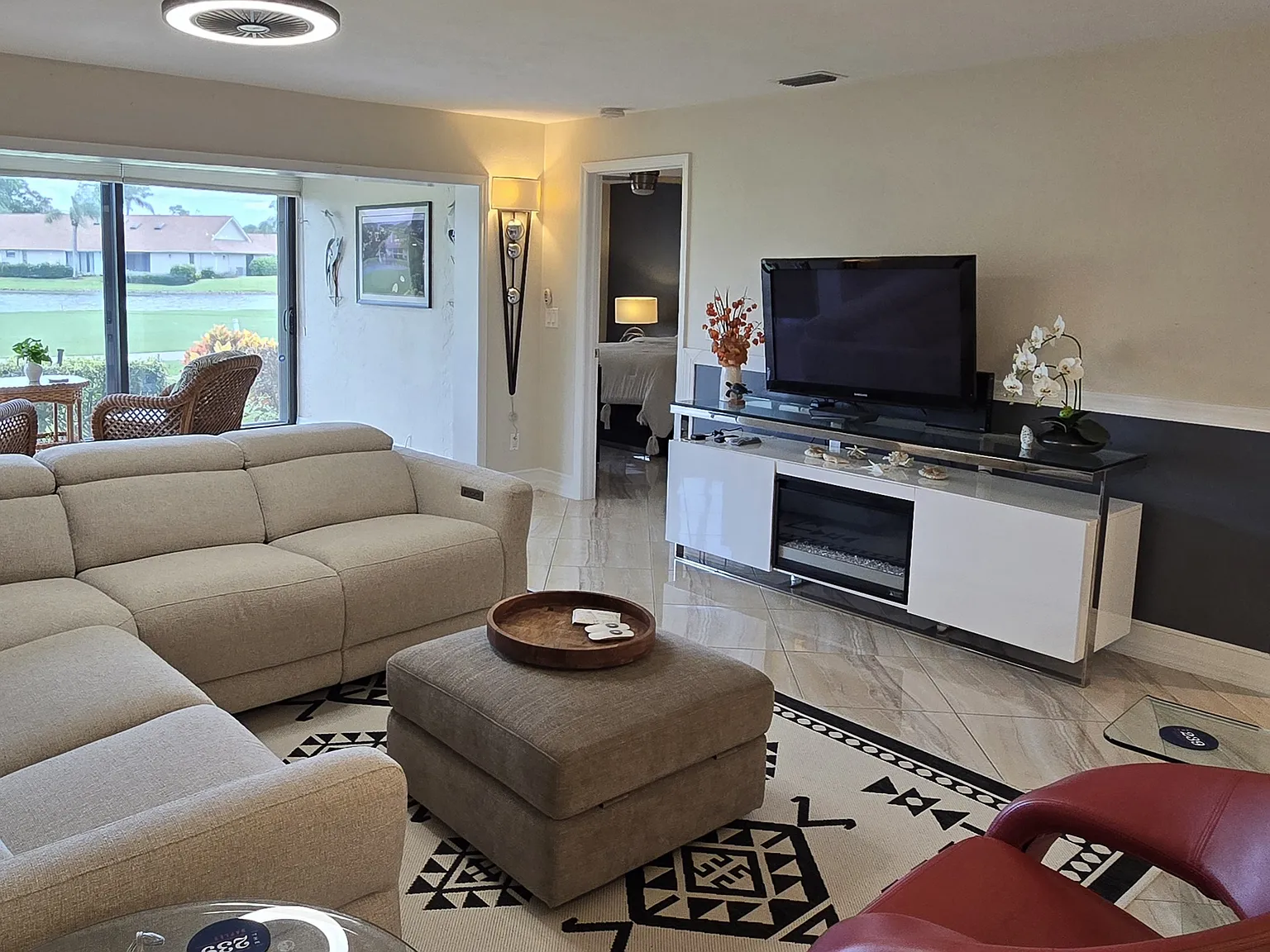 2 bed, 1250 sqft, $3,995 — Photo 3