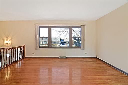 3rd image of 17029 S Oketo Ave