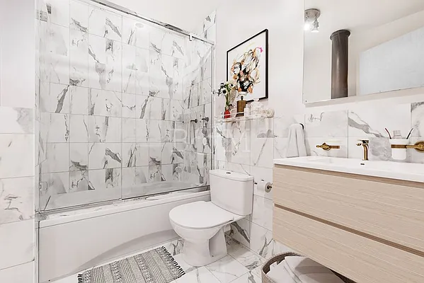 Sold by Brick&Mortar | media 49