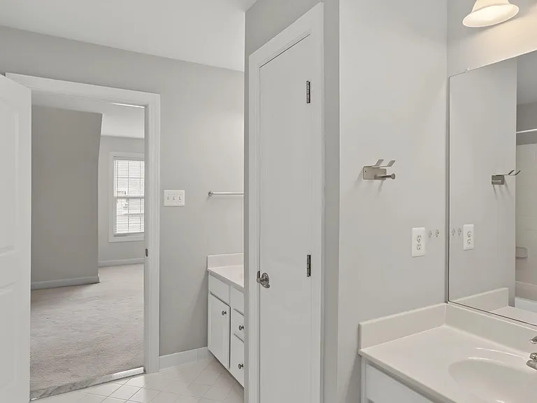 643 Pullman Pl — Photo 42