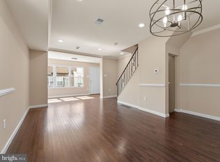 301 Delphine St, Philadelphia, PA 19120