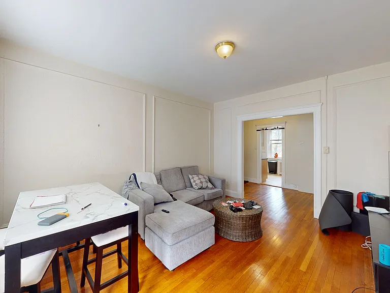 203-205 Winthrop Rd #3 — Photo 2