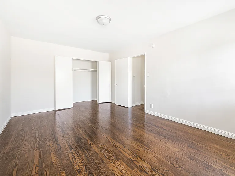 12309 Oxnard St #3 — Photo 14