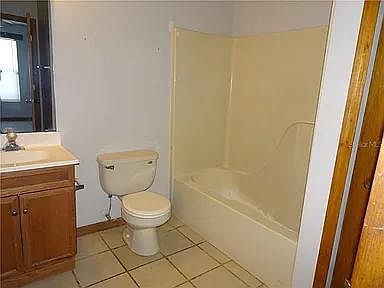 4th image of 3368 Netherwood Dr