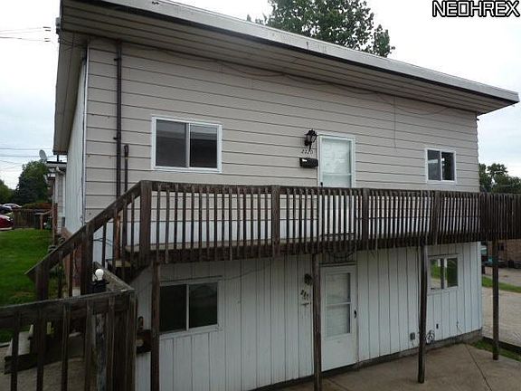 2nd image of 2318 & 2320 Newton St