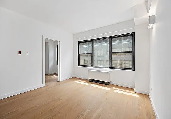 2nd image of 150 E 56th St APT 10A