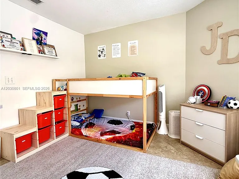 248 W Riverbend Dr — Photo 11