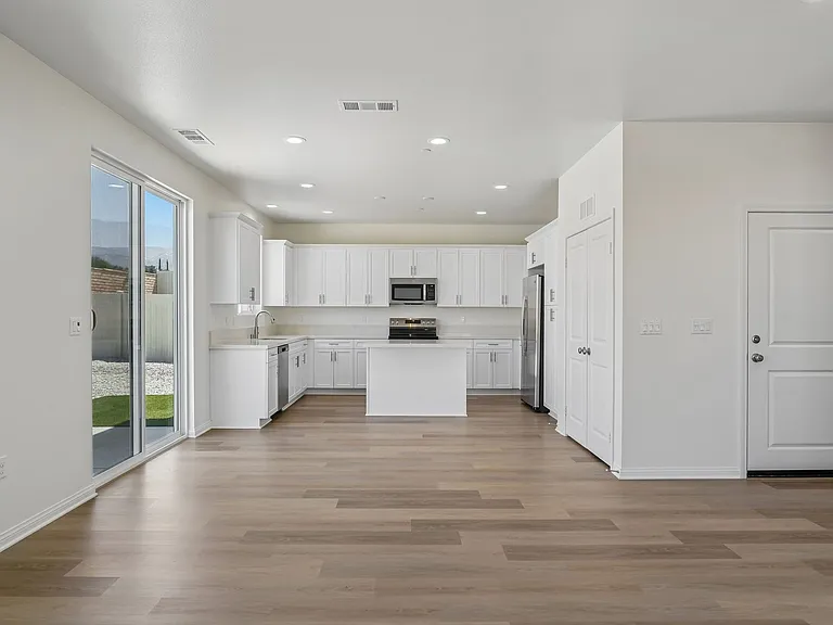Yucaipa's New Rental Homes, Aviana Homes — Photo 71