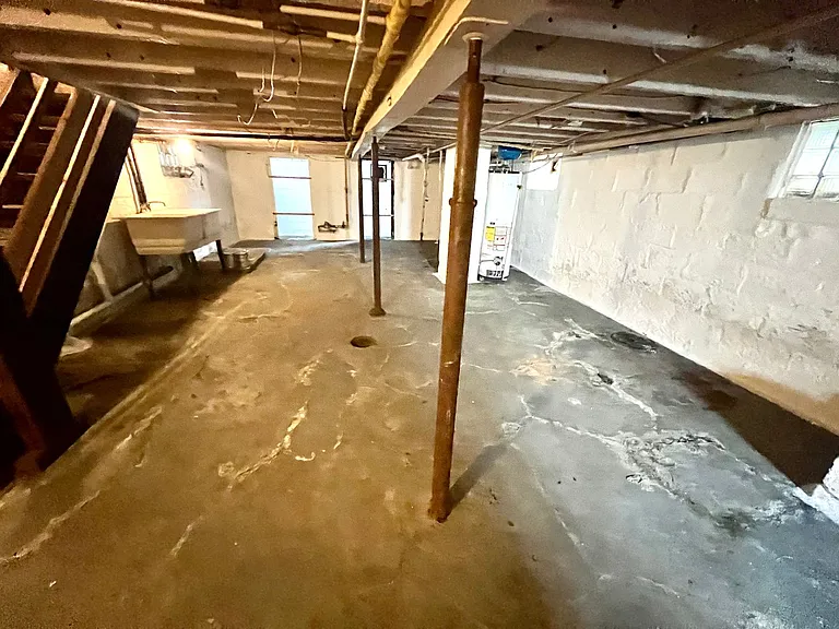 1613 Fourth Avenue (Full Service) — Photo 29