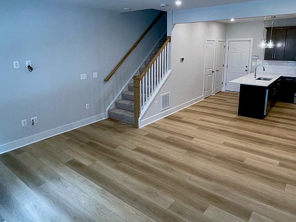 4th image of 1117 N Lombardy St #A