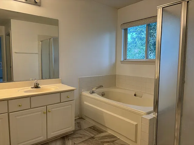 2119 Horncastle Ln — Photo 13