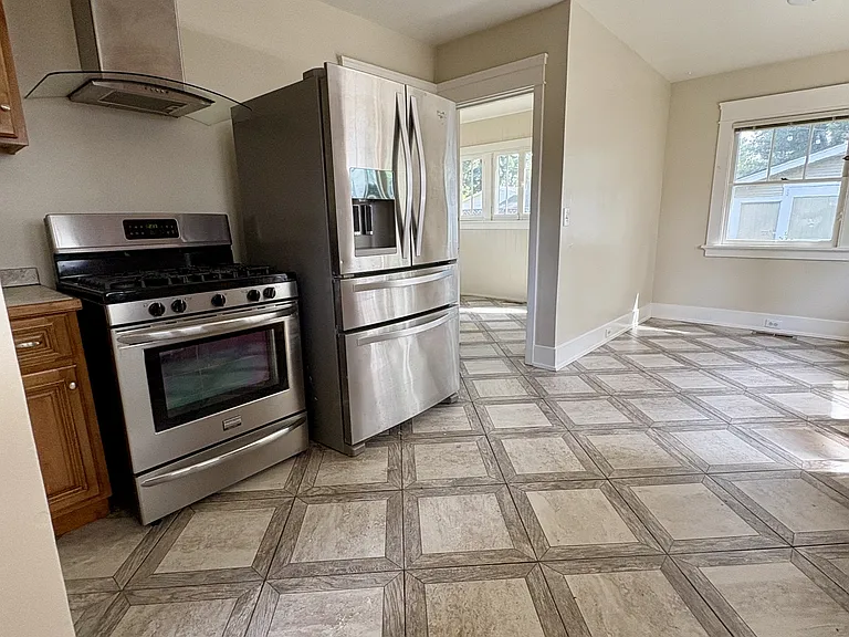 1122 Channing Ave — Photo 10