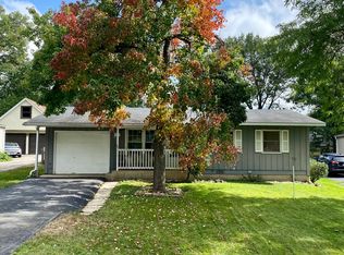 4925 Chase Ave, Downers Grove, IL 60515