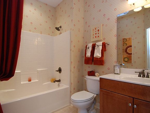 2nd image of 4852 Almandine Ave