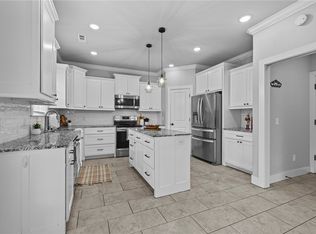 16 Francis Ln, Bella Vista, AR 72715