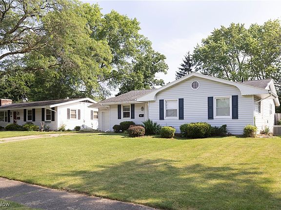 3rd image of 501 Miller Dr