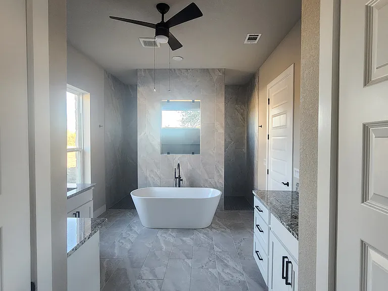 Mstr Bath