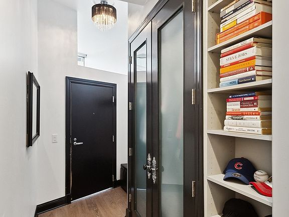 3rd image of 333 N Canal St APT 1706