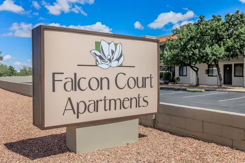 Falcon Court Apartments Photo 1