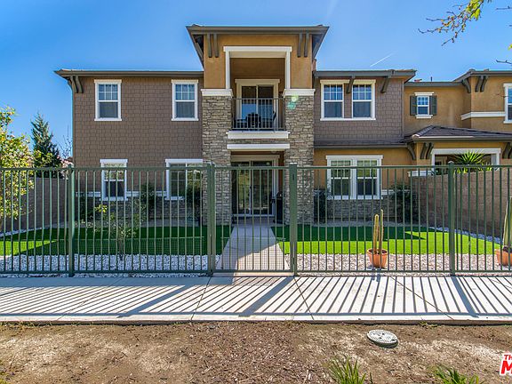 3rd image of 16467 W Nicklaus Dr Unit 132