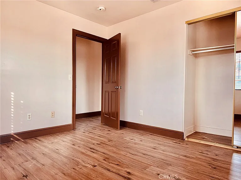 5425 Buchanan St — Photo 13