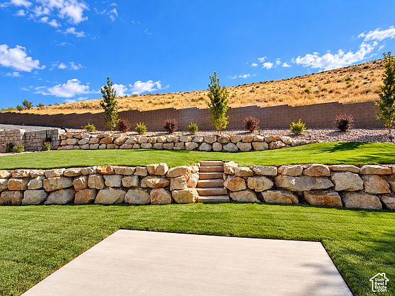 3rd image of 5910 N Canyon Rim Rd #619