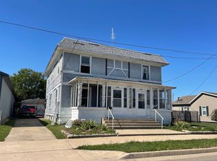 244 S 5th Ave, Canton, IL 61520