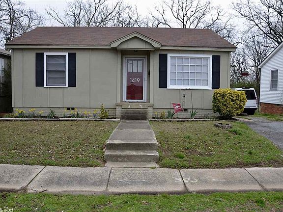 2nd image of 1419 N Mississippi St