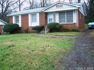2431 Westhampton Dr, Charlotte, NC 28208